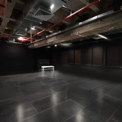 כיתה שחורה | קומה 5